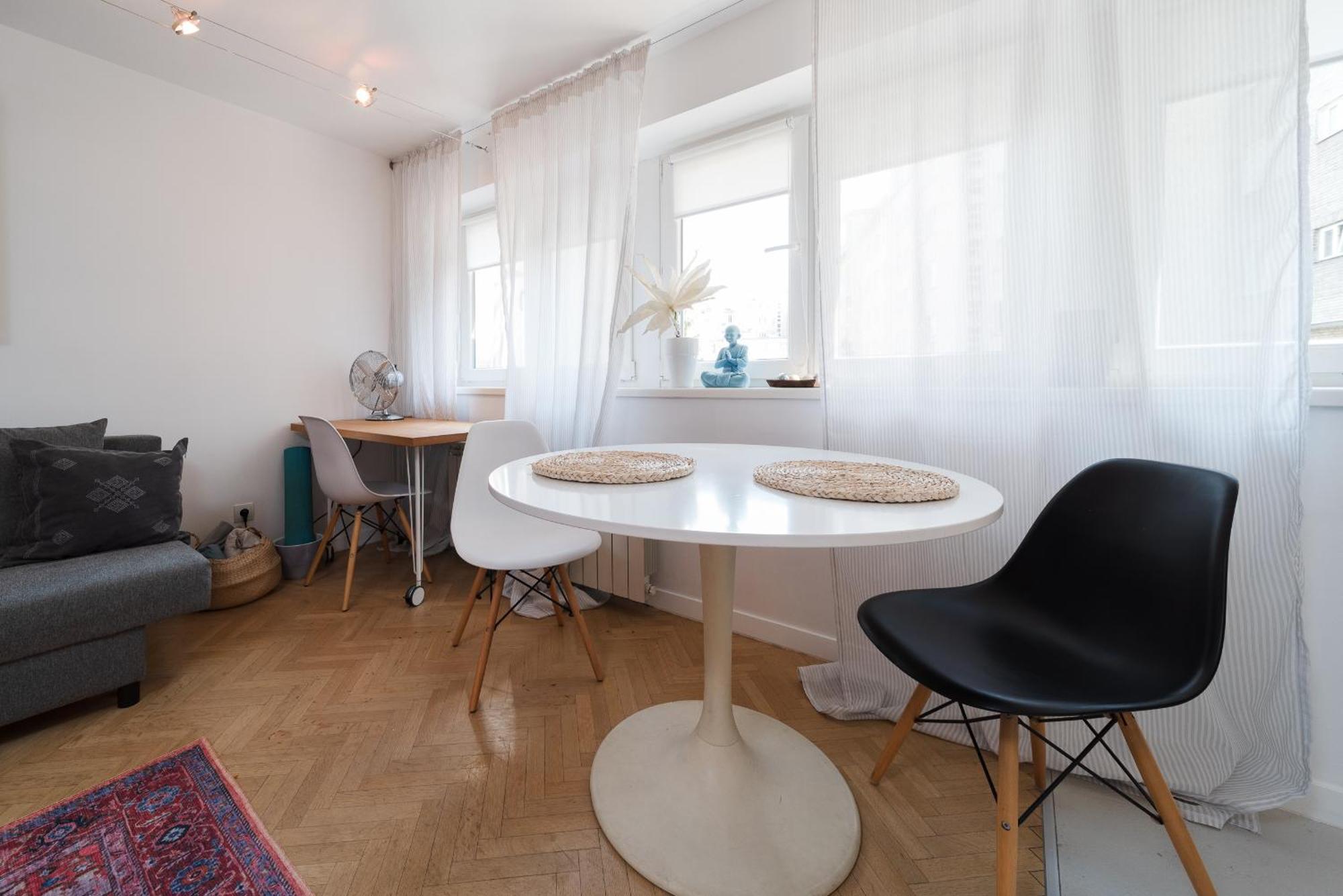 Wiejska 20 By Homeprime Apartament *