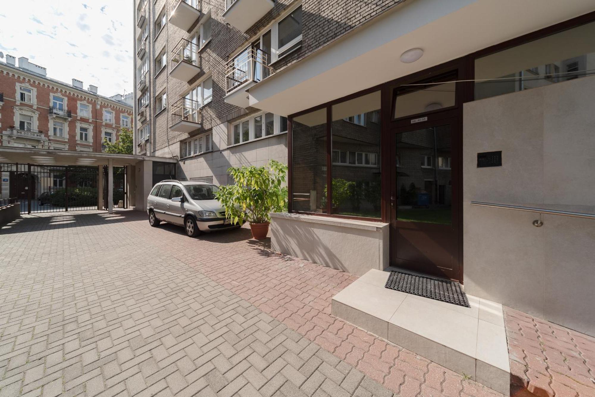 Wiejska 20 By Homeprime Apartament